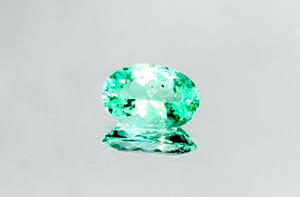 1.23ct Neon Paraiba Turmalin Ring mit D Flawless Diamanten, eingefasst in 18 Karat Weissgold
