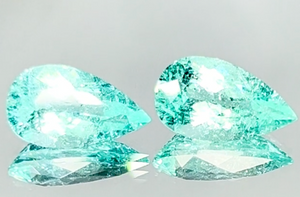 6.04ct Neon Paraiba Turmalin Ohrringe mit D Flawless Diamanten, eingefasst in 18 Karat Weissgold