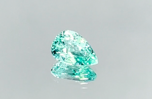 1.16ct Neon Paraiba Turmalin Halskette mit D Flawless Diamanten, eingefasst in 18 Karat Weissgold