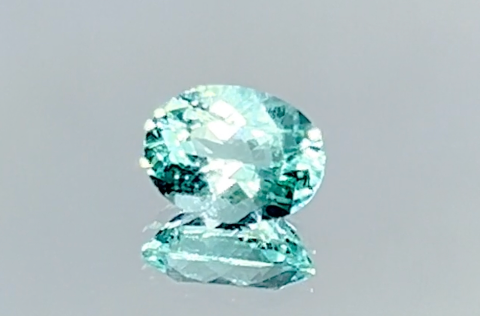 1.08ct Neon Paraiba Turmalin Ring mit D Flawless Diamanten, eingefasst in 18 Karat Weissgold