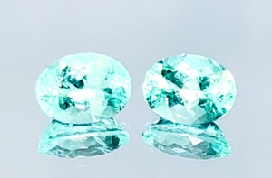 2.47ct Neon Paraiba Turmalin Ohrringe mit D Flawless Diamanten, eingefasst in 18 Karat Weissgold