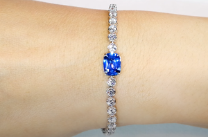 2.04ct nicht erhitzter blauer Ceylon Saphir Armband mit D Flawless Diamanten, eingefasst in 18 Karat Weissgold