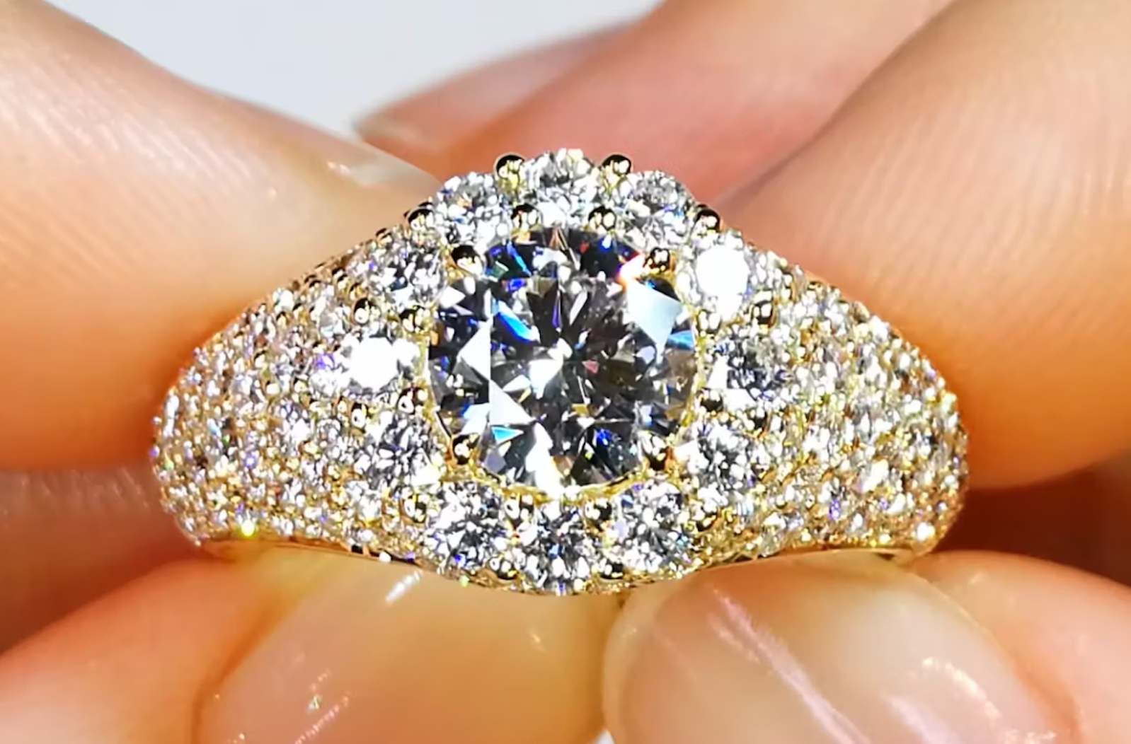 1.13ct D Flawless Golkonda Diamant Ring mit D Flawless Diamanten, eingefasst in 18 Karat Gelbgold