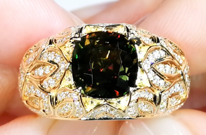 4.14ct 100% farbwechselnder Alexandrit Ring mit D Flawless Diamanten, eingefasst in 18 Karat Gelbgold