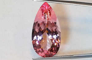 19.42ct Pinker Morganit Halskette mit D Flawless Diamanten, eingefasst in 18 Karat Gold oder Platin