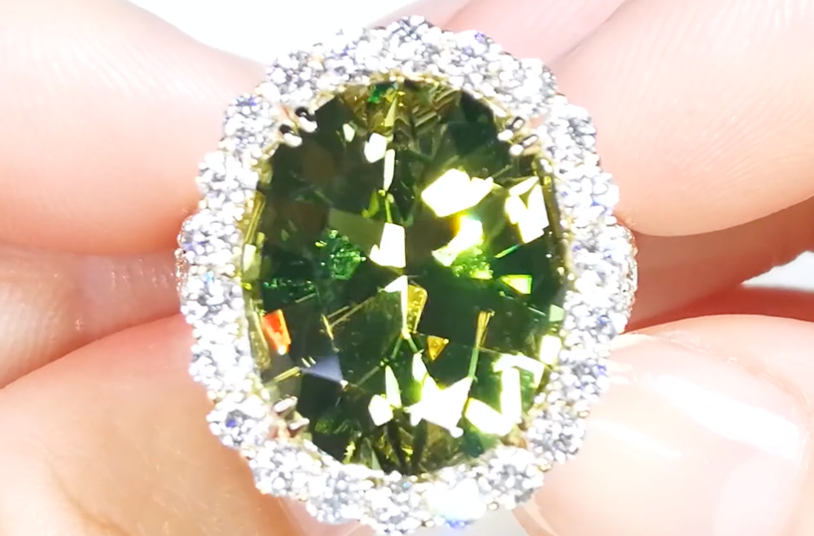 14.82ct nicht erhitzter Paraiba Turmalin Ring mit D Flawless Diamanten, eingefasst in 18 Karat Gelbgold