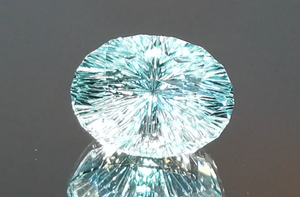 12.78ct Nicht erhitzter Paraiba Turmalin Ring mit D Flawless Diamanten, eingefasst in 18 Karat Gelbgold