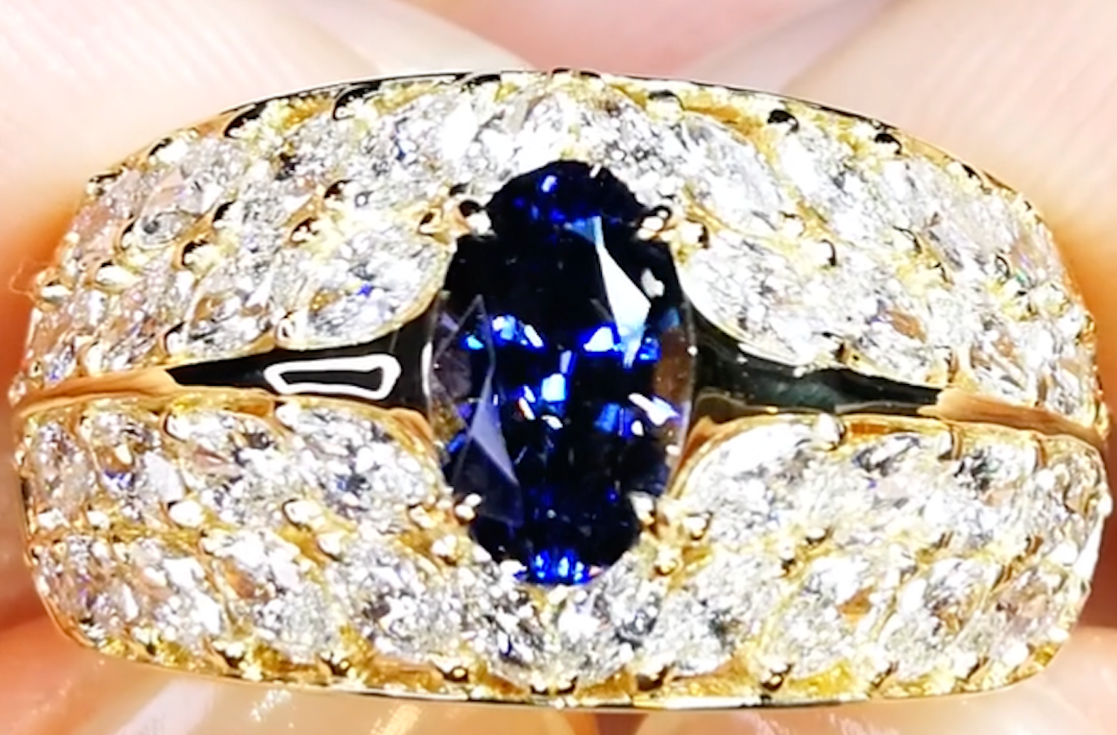 1.16ct California Benitoit Ring mit D Flawless Diamanten, eingefasst in 18 Karat Gelbgold