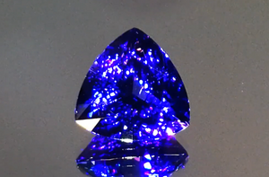 8.13ct Tansanit Ring mit D Flawless Diamanten, eingefasst in 18 Karat Weissgold