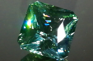 130.87ct Rekord lupenreiner grüner Beryll Halskette mit D Flawless Diamanten, eingefasst in 18 Karat Weissgold
