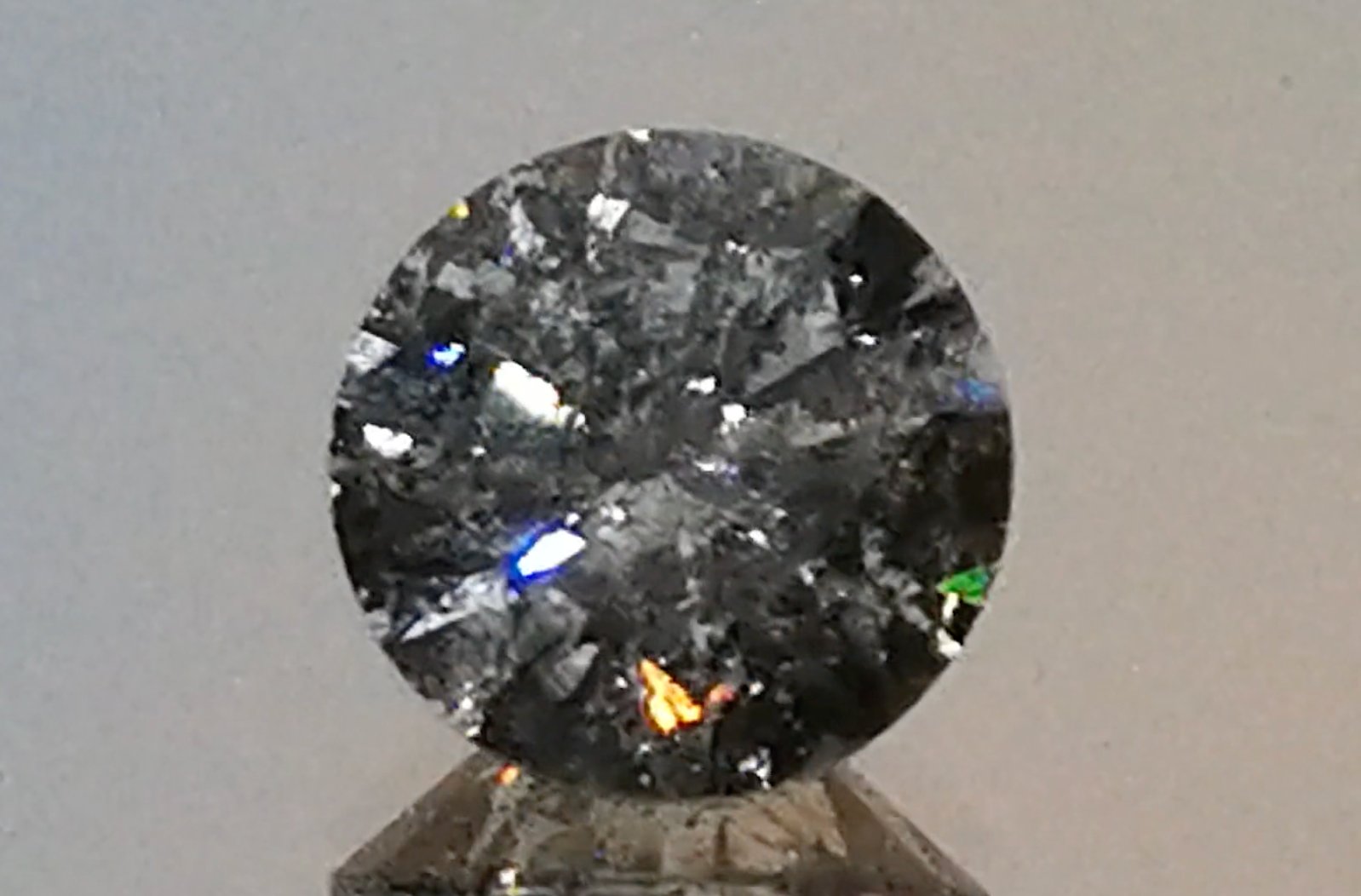 2.05ct Salt and Pepper Argyle Diamant Ring mit D Flawless Diamanten, eingefasst in 18 Karat Gelbgold