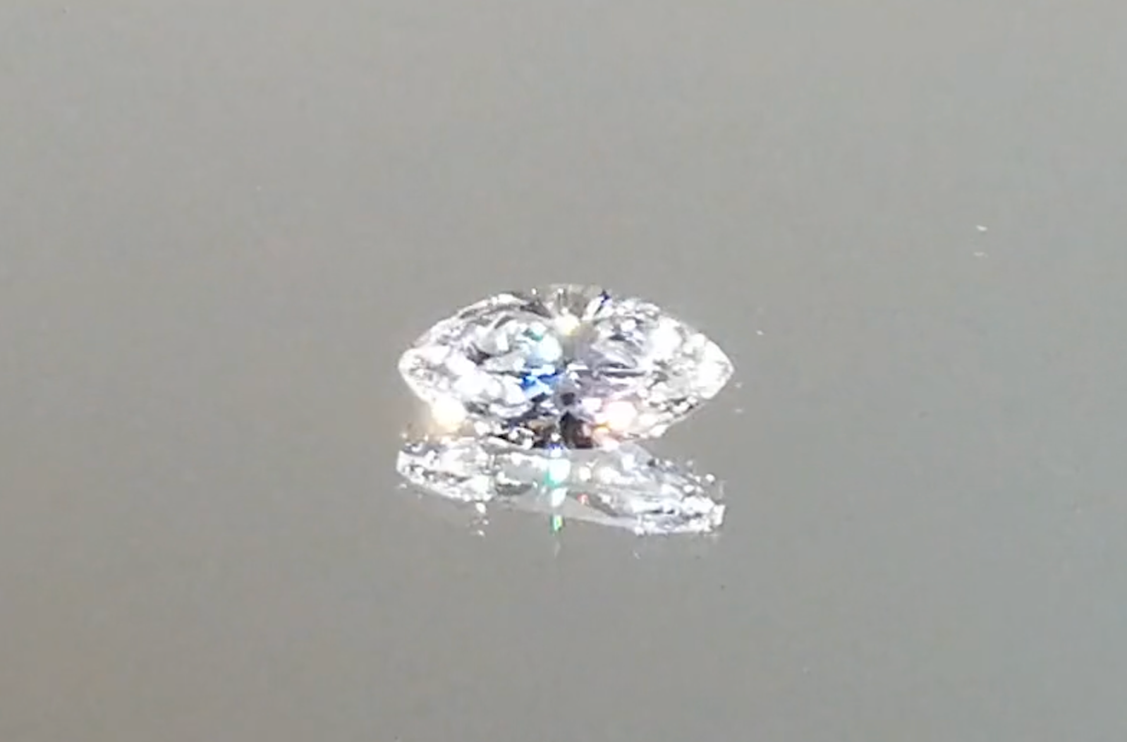 1.05ct D Flawless Golkonda Diamant Ring mit D Flawless Diamanten, eingefasst in 18 Karat Gelbgold