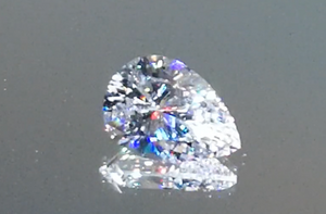 4.05ct D Flawless Golkonda Diamant Halskette mit D Flawless Diamanten, eingefasst in 18 Karat Gelbgold