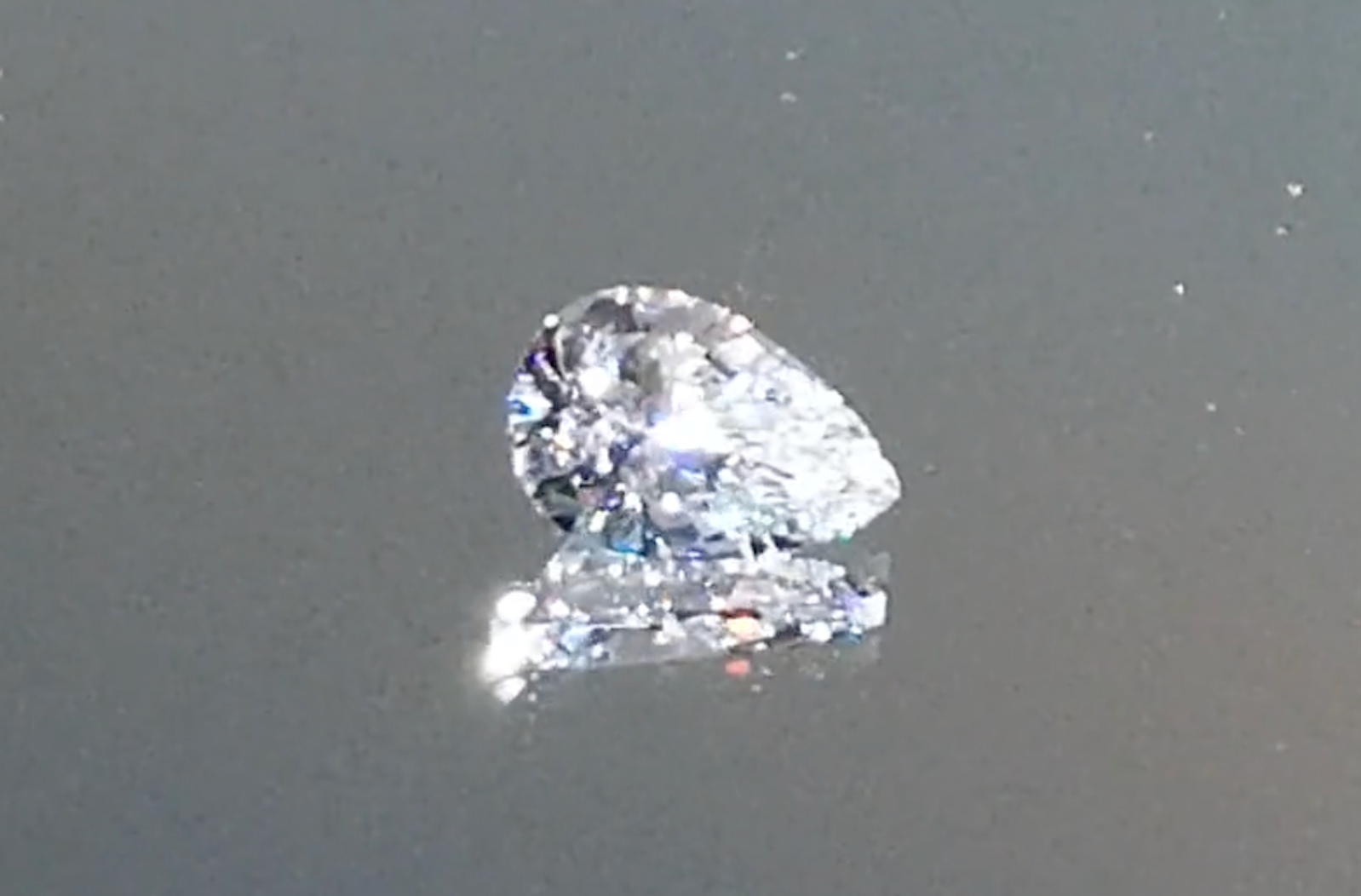 1.03ct D Flawless Golkonda Diamant Halskette mit D Flawless Diamanten, eingefasst in 18 Karat Gelbgold