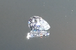 1.03ct D Flawless Golkonda Diamant Halskette mit D Flawless Diamanten, eingefasst in 18 Karat Gelbgold