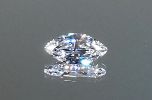 2.01ct D Flawless Golkonda Diamant Halskette mit D Flawless Diamanten, eingefasst in 18 Karat Gelbgold