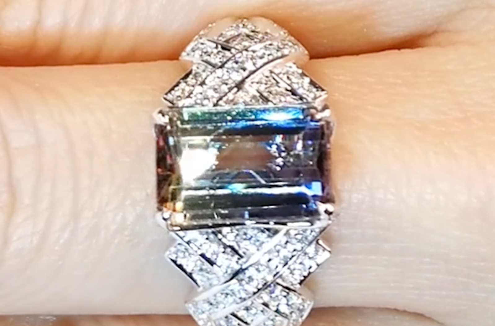 4.10ct Nicht erhitzter zweifarbiger Tansanit Ring mit D Flawless Diamanten, eingefasst in 18 Karat Weissgold