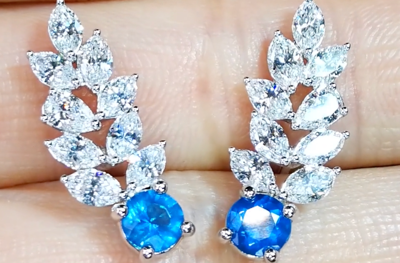 0.81ct Deutscher Haüyn Ohrringe mit D Flawless Diamanten, eingefasst in 18 Karat Weissgold