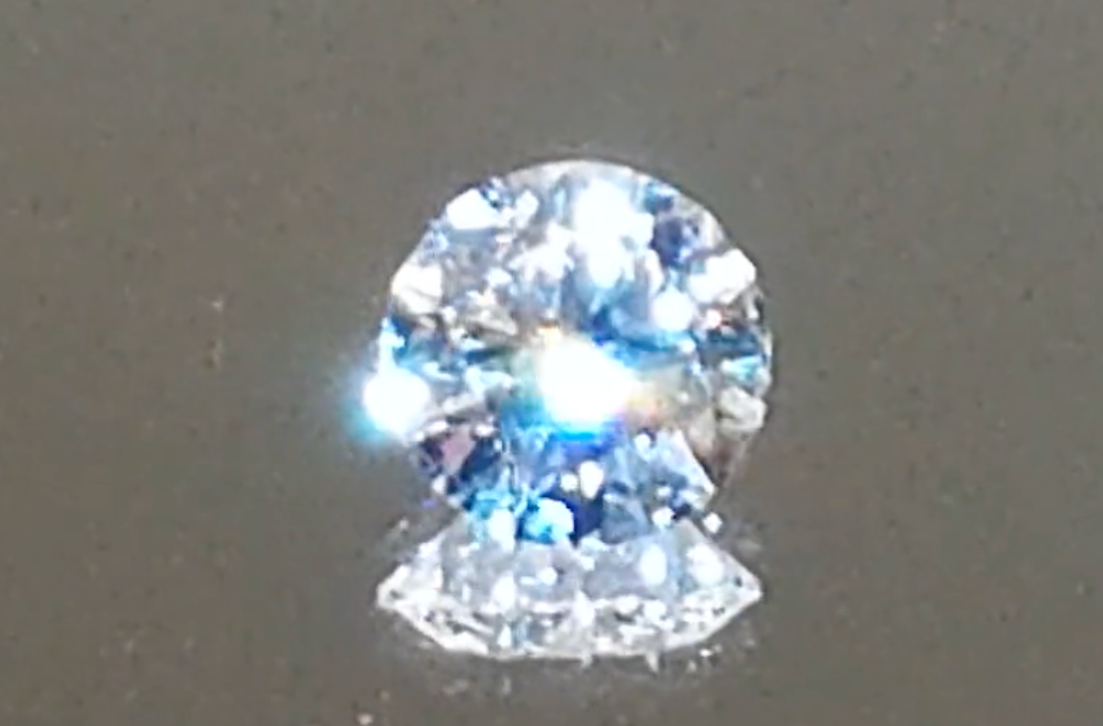 1.00ct D Flawless Golkonda Diamant Halskette mit D Flawless Diamanten, eingefasst in 18 Karat Gelbgold