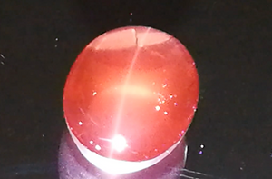 29.09ct Rekord nicht erhitzer australischer Katzenauge Zirkon Ring mit D Flawless Diamanten, eingefasst in 18 Karat Gelbgold