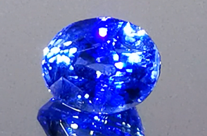10.06ct nicht erhitzter kornblumenblauer Ceylon Saphir Ring mit D Flawless Diamanten, eingefasst in 18 Karat Gelbgold