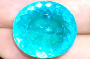 54.88ct Neon elektrischer Paraiba Halskette mit D Flawless Diamanten, eingefasst in 18 Karat Gelbgold