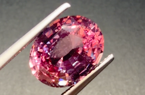 6.08ct Nicht erhitzter lupenreiner Neon Lotus Padparadscha Saphir Ring mit D Flawless Diamanten, eingefasst in 18 Karat Weissgold