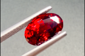3.08ct Antiker Museums Burma Spinell Ring mit D Flawless Diamanten, eingefasst in 18 Karat Weissgold