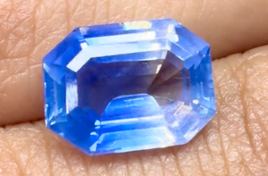 4.09ct Rekord nicht erhitzter  zweifarbiger Indien Kaschmir Saphir Ring mit D Flawless Diamanten, eingefasst in 18 Karat Gelbgold