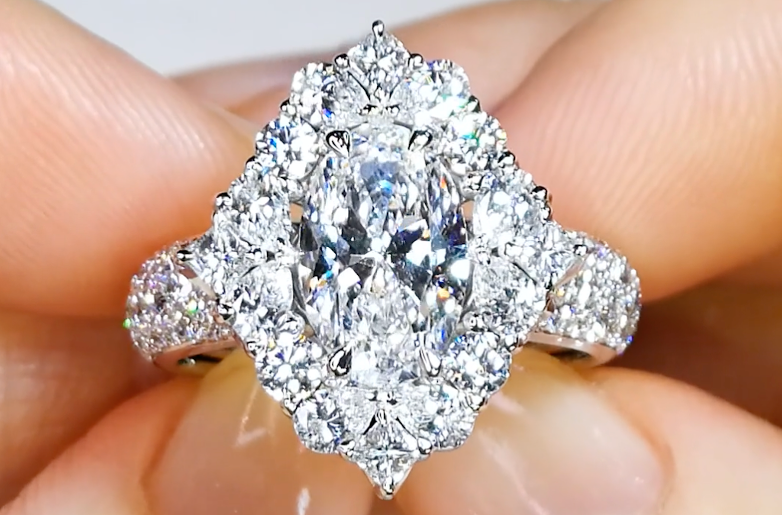 2.01ct D Flawless Golkonda Diamant Ring mit D Flawless Diamanten, eingefasst in 18 Karat Weissgold