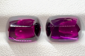 13.36ct blauer Magenta Granat Ohrringe mit D Flawless Diamanten, eingefasst in 18 Karat Gelbgold
