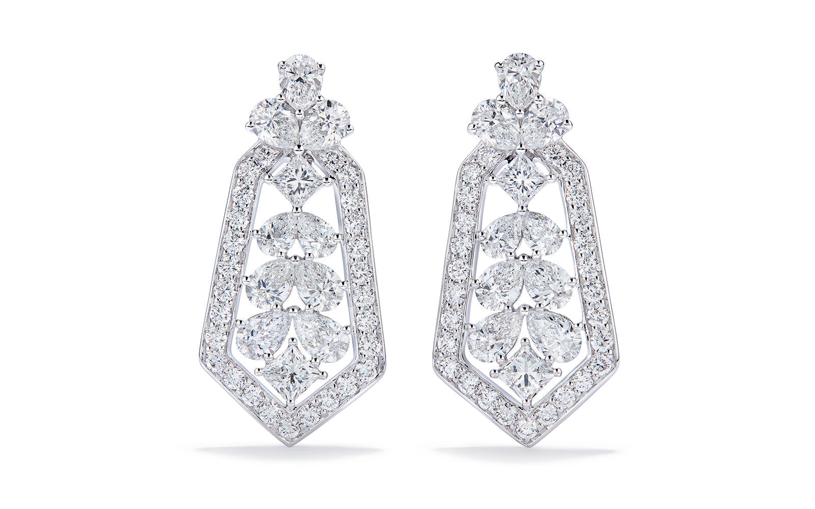 3.68ct D Flawless Diamanten Ohrringe eingefasst in Platin