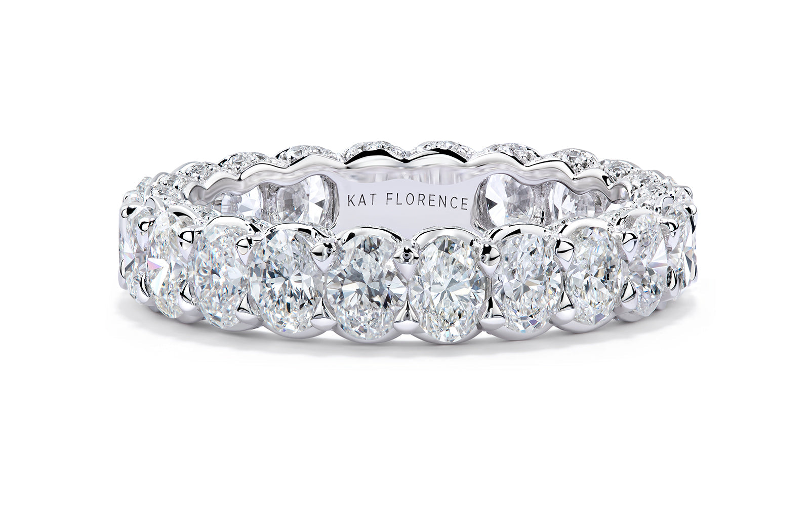 Oval Connection 3.74ct D Flawless Diamanten Ring eingefasst in 18 Karat Weissgold