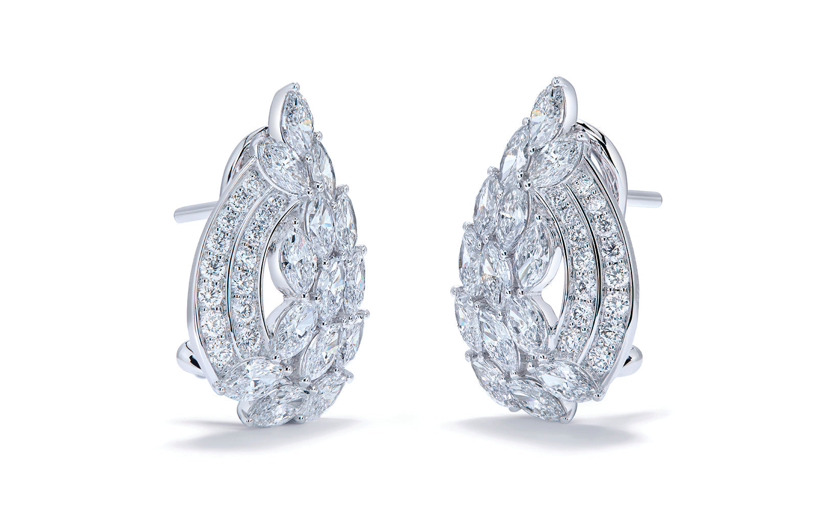 3.34ct D Flawless Diamanten Ohrringe eingefasst in 18 Karat Weissgold