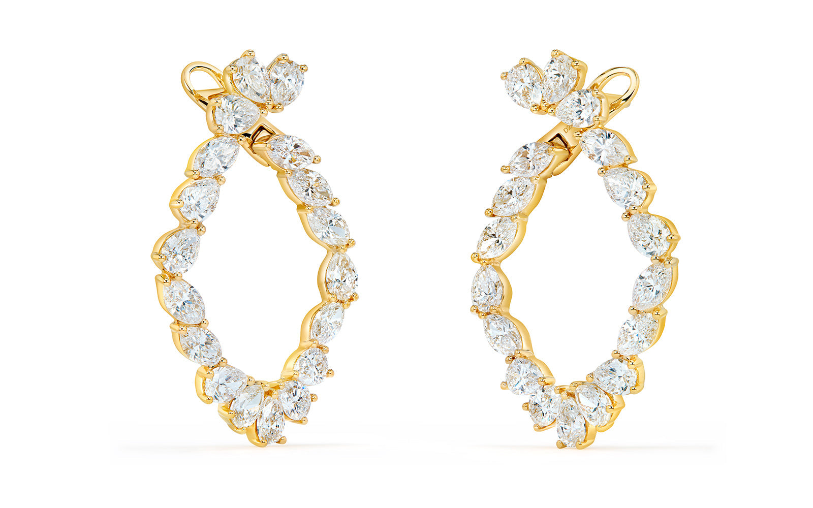 5.00ct D Flawless Diamanten Ohrringe eingefasst in 18 Karat Gelbgold