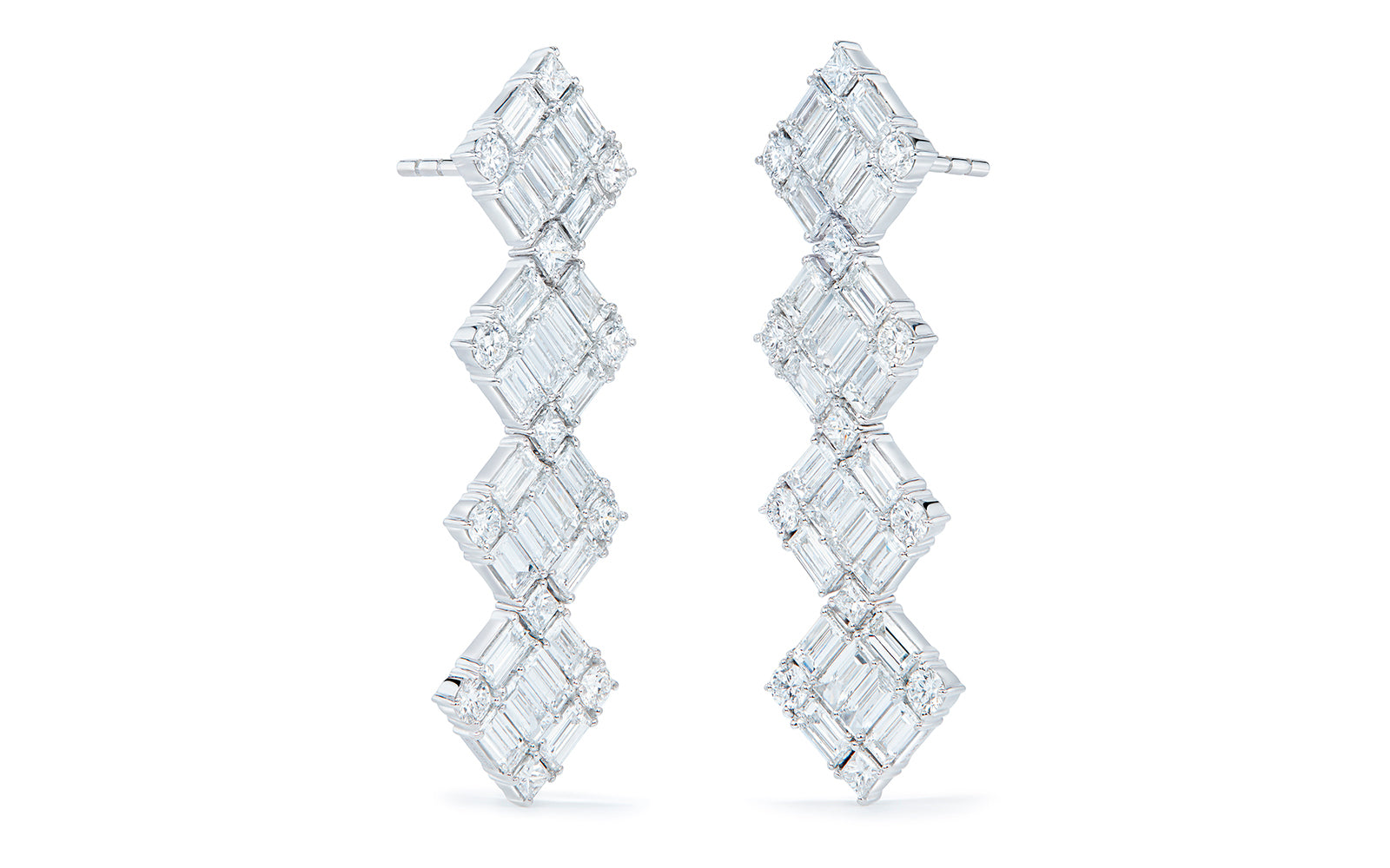 5.86ct D Flawless Diamanten Ohrringe eingefasst in 18 Karat Weissgold