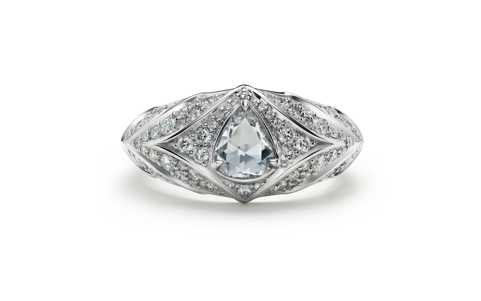 Kat Florence anitiker Diamant Ring mit D Flawless Diamanten, eingefasst in Platin