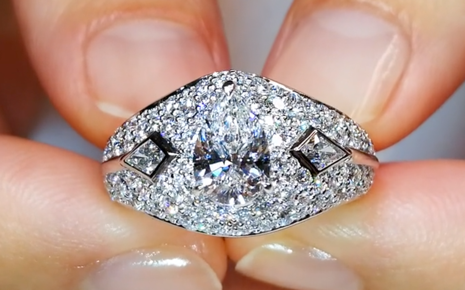 1.27ct Golconda D Flawless Diamant Ring mit D Flawless Diamanten, eingefasst in 18 Karat Weissgold