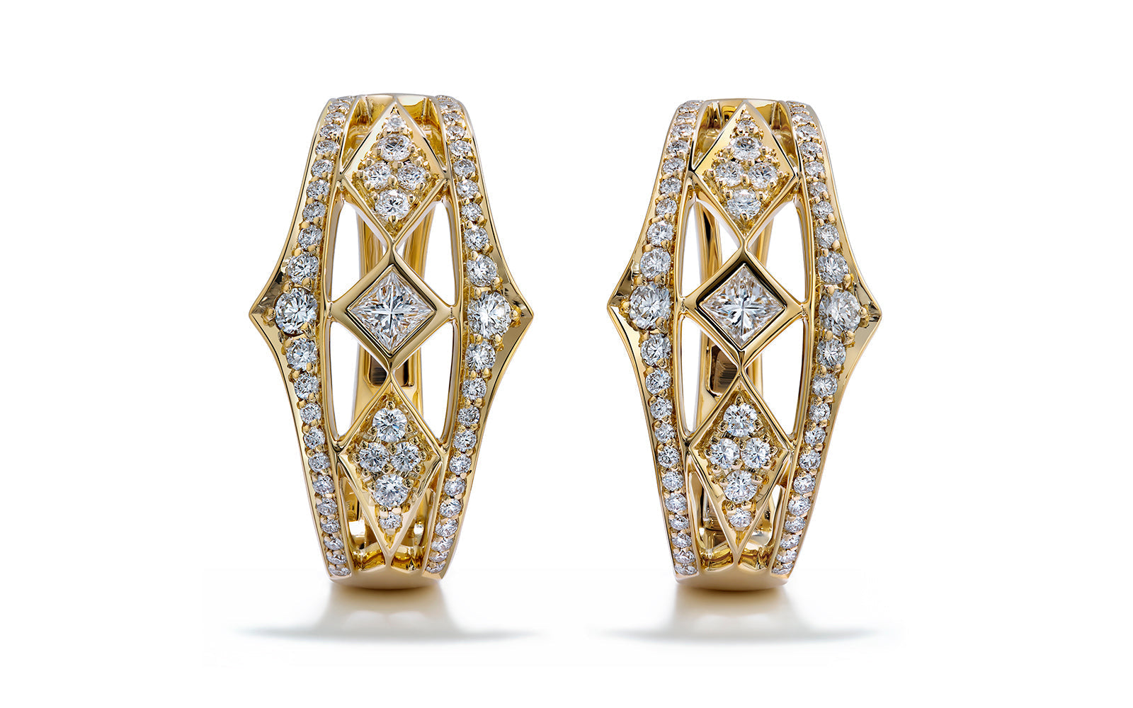 0.64ct D Flawless Diamanten Ohrringe, eingefasst in 18 Karat Gelbgold