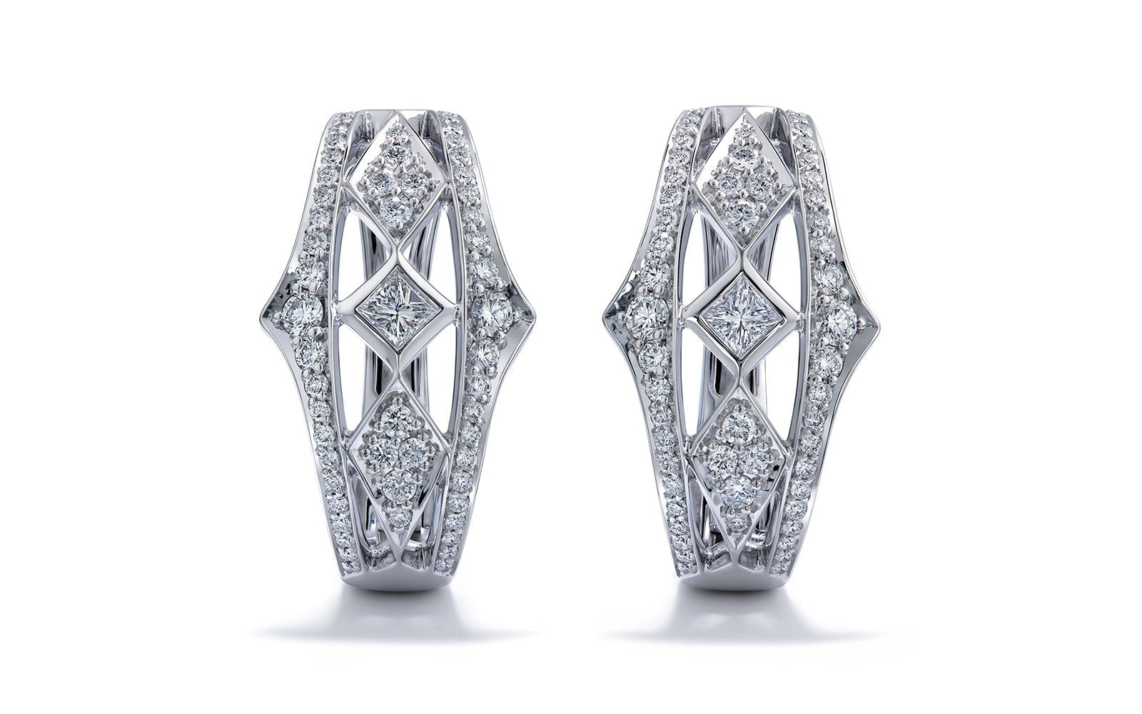 0.64ct D Flawless Diamanten Ohrringe, eingefasst in 18 Karat Weissgold