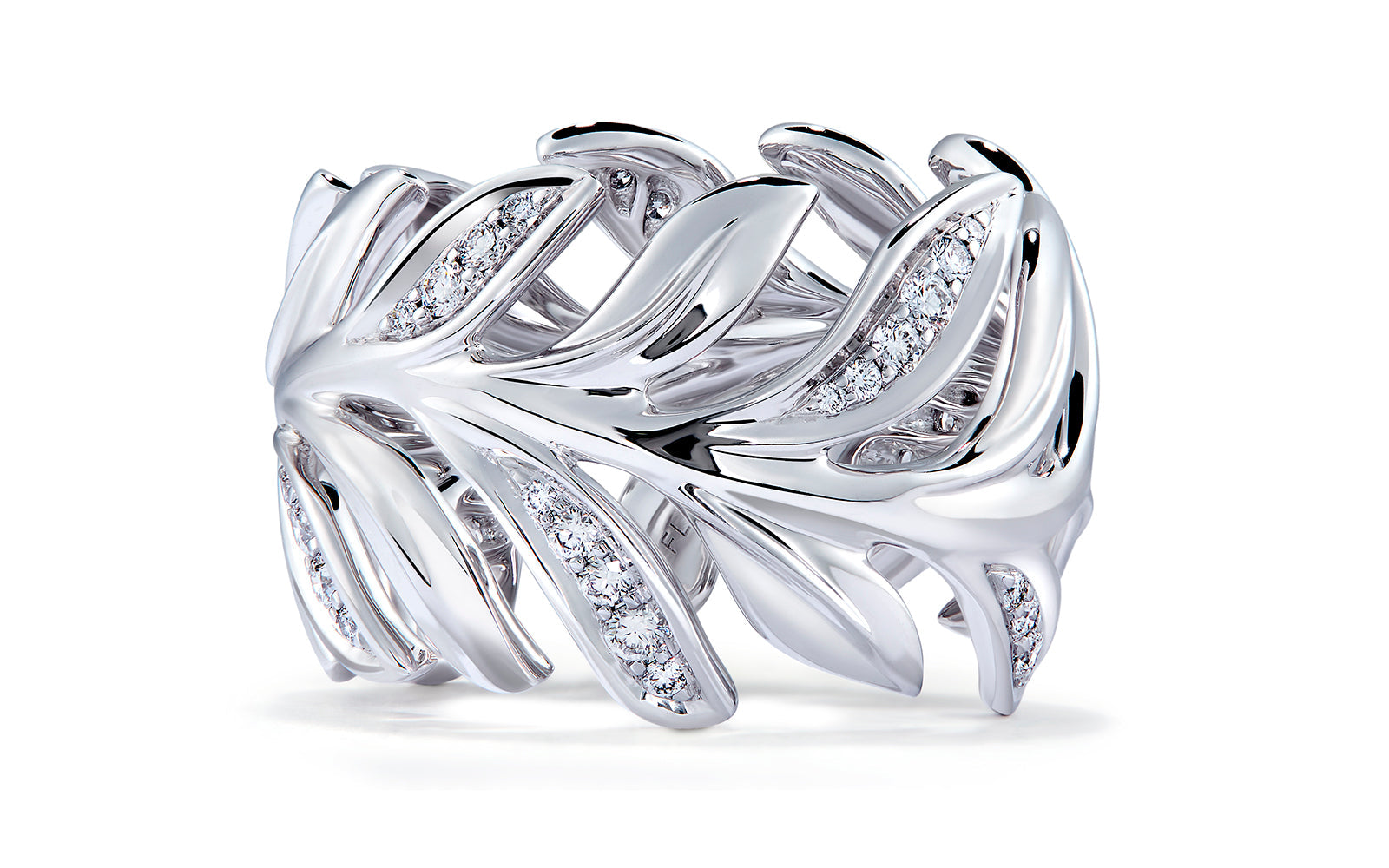 0.62ct Bended Leaf D Flawless Diamanten Ring eingefasst in 18 Karat Weissgold