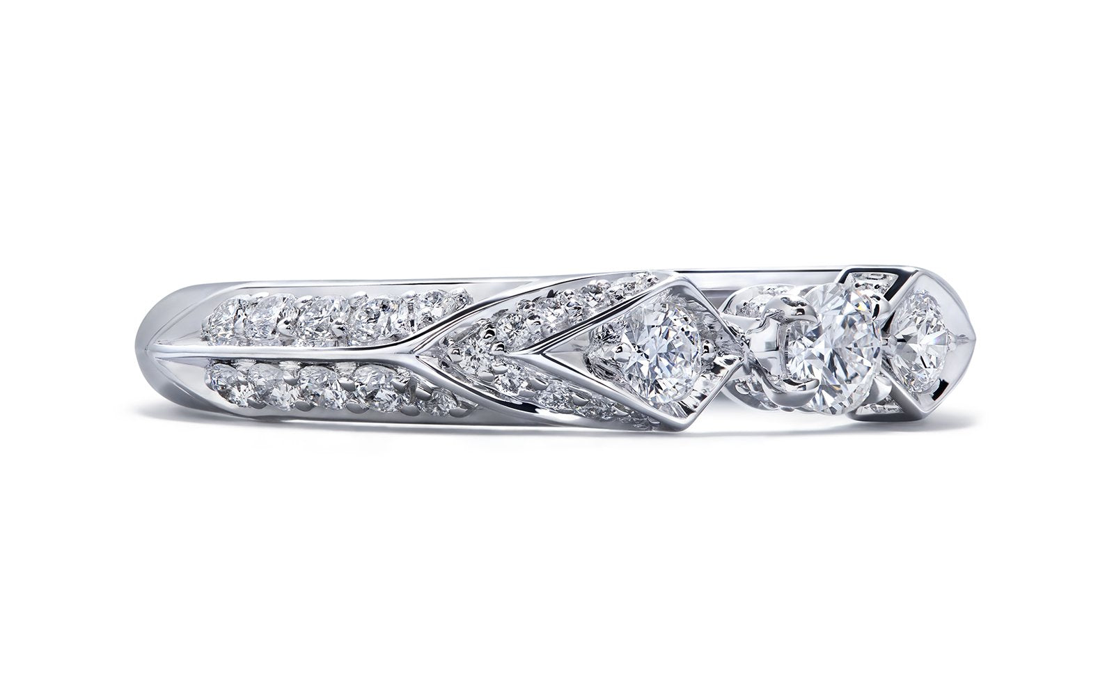 0.67ct D Flawless Diamanten Ring, eingefasst in Platin